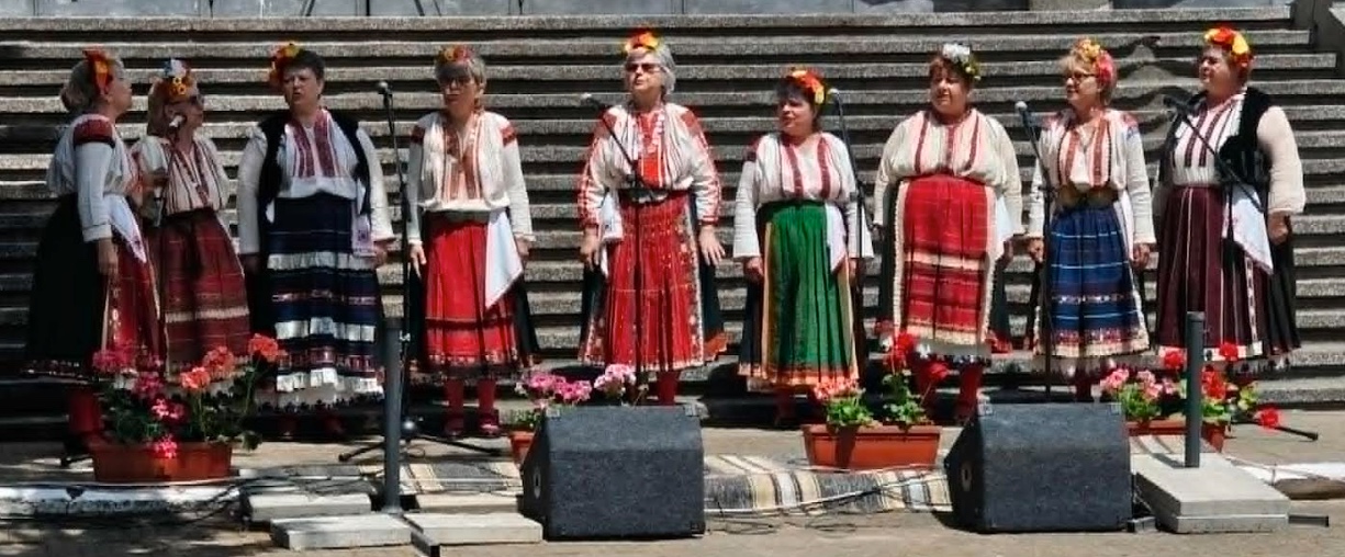 Ценно признание и дарение за самодейците на НЧ „Пробуда 1907“ от надпяването „Авлига пее“